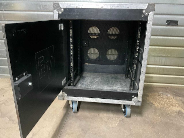 Flightcase - afbeelding 4 van  6