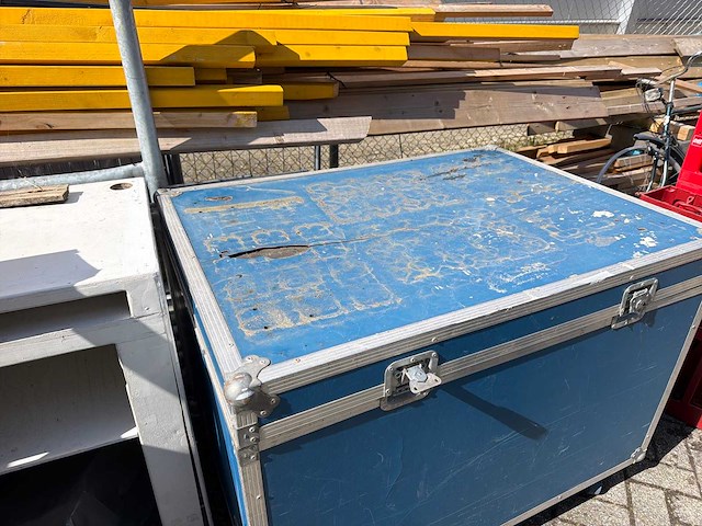 Flightcase - afbeelding 1 van  4