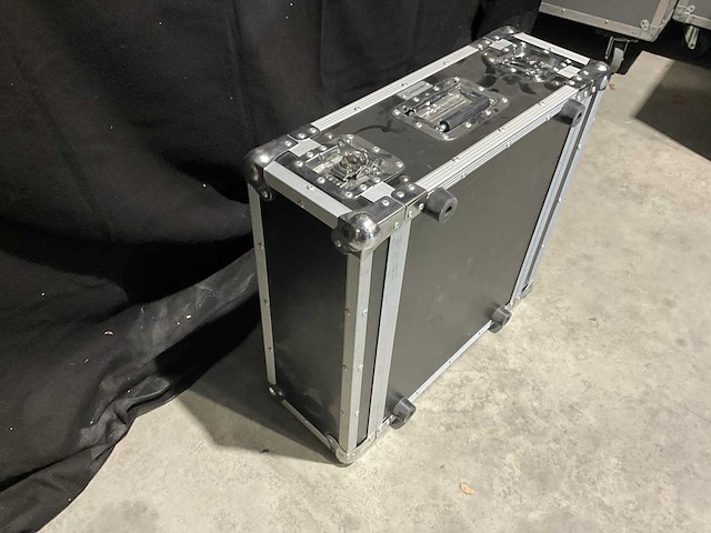 Flightcase - afbeelding 1 van  1