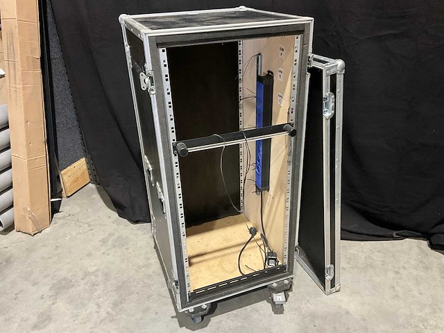 Flightcase - afbeelding 3 van  4