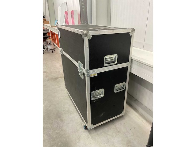 Flightcase - afbeelding 1 van  1