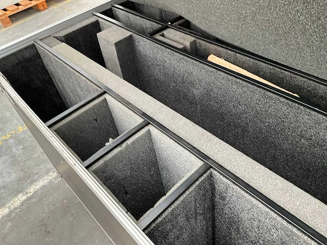 Flightcase - afbeelding 3 van  4