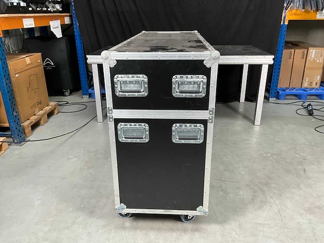 Flightcase - afbeelding 4 van  9