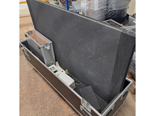 Flightcase - afbeelding 4 van  9