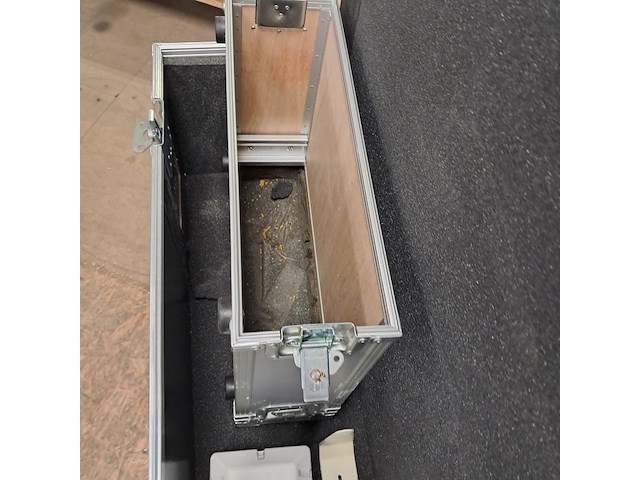 Flightcase - afbeelding 6 van  9