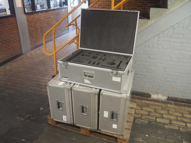Flightcases (4x) - afbeelding 1 van  6