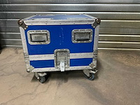 Flightcase/stulpcase met binnenrek - afbeelding 1 van  3