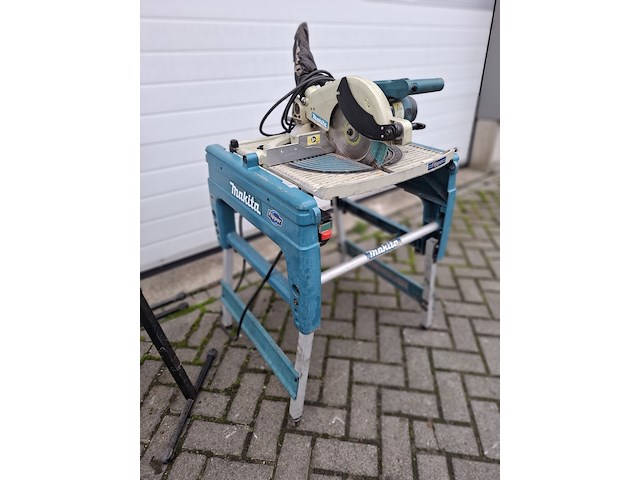 Flip-over afkortzaag makita, lf1000, bouwjaar 2017 - afbeelding 4 van  11