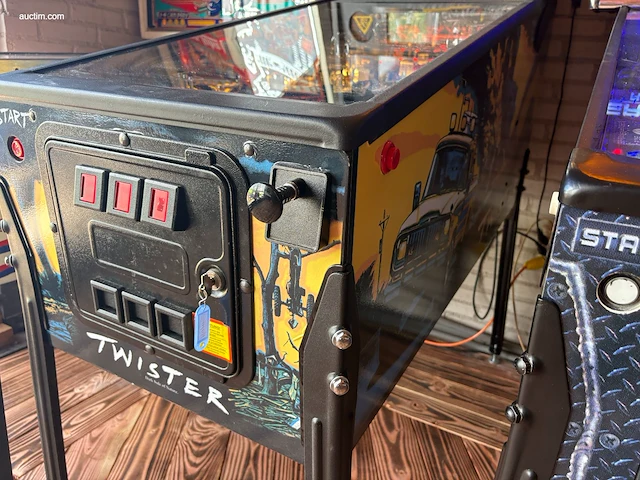Flipperkast sega twister - afbeelding 8 van  10