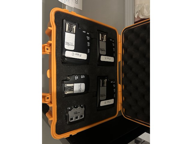 Flitsers inclusief koffer pocket wizzard - afbeelding 2 van  4