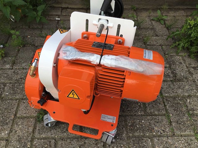 Floor iq louer vloerverwarmingsfrees incl. stofopvangbak nieuw - afbeelding 3 van  10