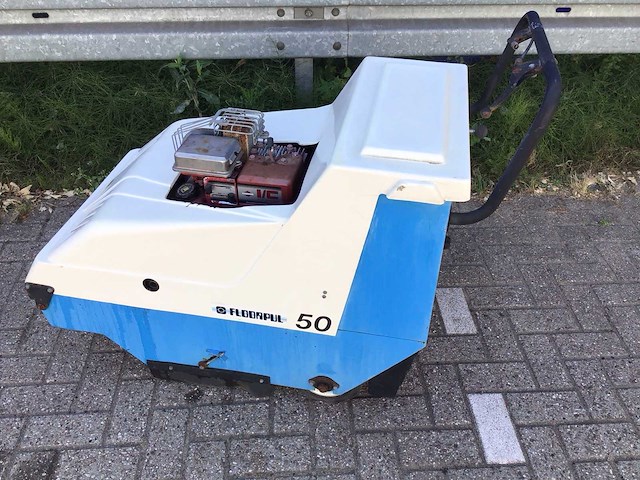 Floorpul 50 zelfrijdende veegmachine - afbeelding 4 van  7
