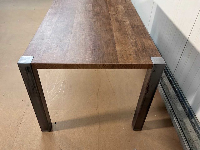 Floris eetkamertafel - afbeelding 8 van  10