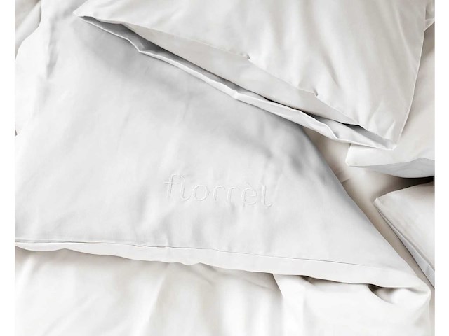 Florrèl duvet cover set plain sateen 60% org. cotton 40% 200x220+(2) 60x70 (4x) - afbeelding 5 van  6