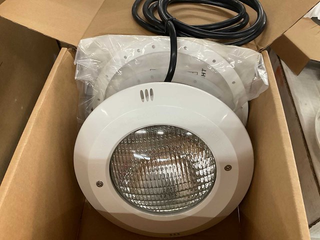 Flotide inbouw zwembadlamp 12v sao-210-w-134 (16x) - afbeelding 3 van  4