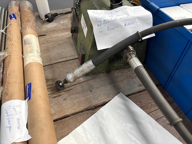 Flott ae 1000 polijstmachine met diverse borstels - afbeelding 2 van  3