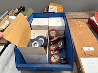Flott ae 1000 polijstmachine met diverse borstels - afbeelding 3 van  3