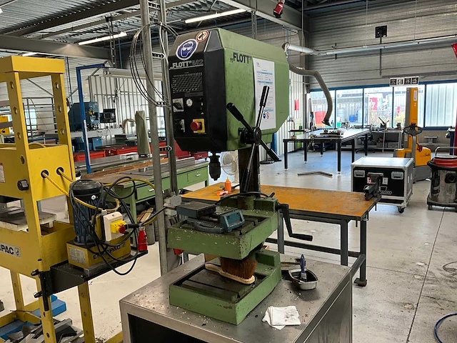 Flott m2 st industriële tafelboormachine - afbeelding 1 van  4