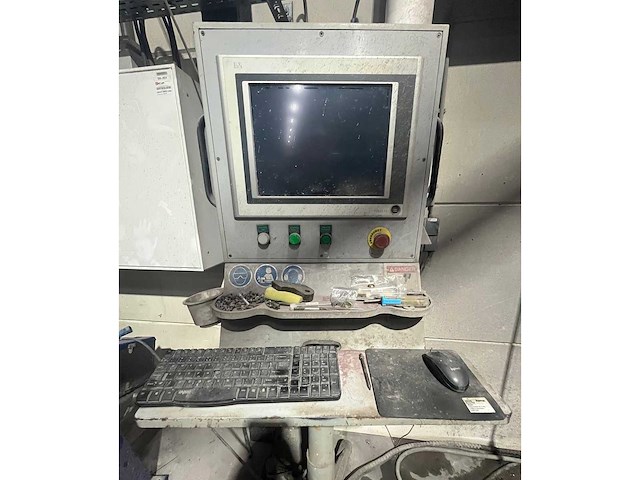 Flow - 2010 - 30 bp jpmex - waterstraalsnijmachine - afbeelding 7 van  7