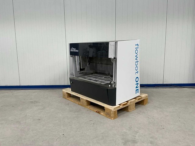 Flow robotics flowbot one liquid handling robot - afbeelding 1 van  3