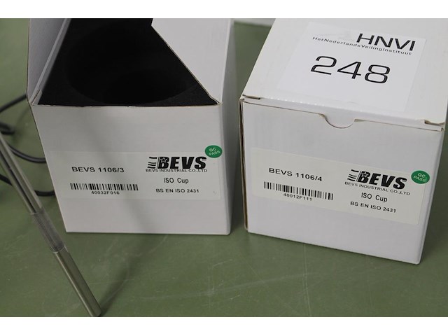 Flowcups bevs isocup 1106/3 en 1106/4 met nivelleerbaar statief. - afbeelding 3 van  3