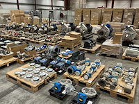 Flowmeters, druk- en temperatuurtransmitters, elektronische meters; kwh-meters en actuatoren