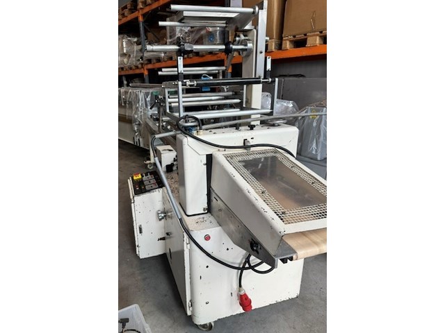 Flowpackmachine enkel kops seal beitel tevopharm, pack 6, wit grijs, bouwjaar 1986 - afbeelding 3 van  6