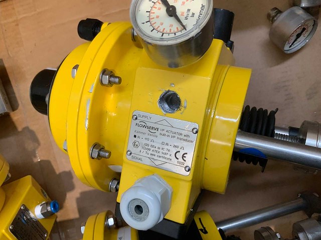Flowserve - actuator ontmoette i/p-transducer (17x) - afbeelding 5 van  5