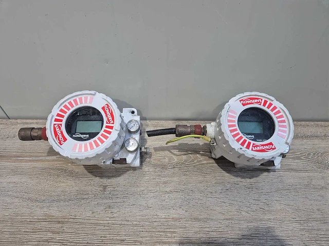 Flowserve - logix 420 digital positioner (2x) - afbeelding 1 van  6