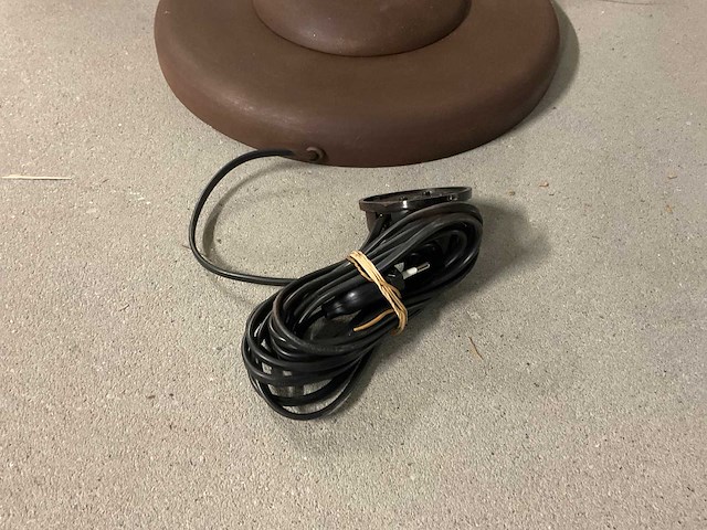 Flue vloerlamp - afbeelding 9 van  9