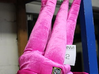 Flugel muts. - afbeelding 2 van  2