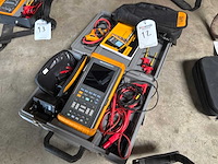 Fluke 105b scopemeter series ii oscilloscoop/ scoopmeter - afbeelding 1 van  7