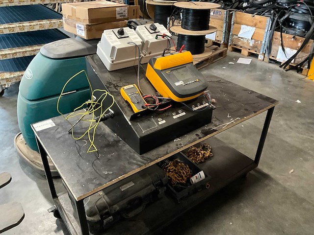 Fluke 1555 10kv isolatietester - afbeelding 2 van  5