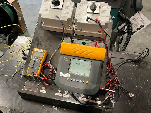 Fluke 1555 10kv isolatietester - afbeelding 3 van  5