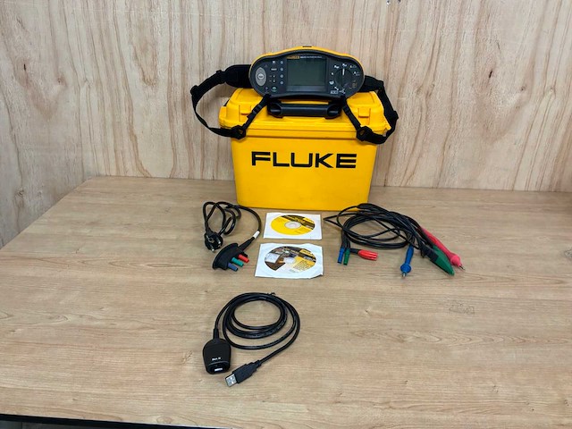 Fluke 1664 fc multifunctionele installatietester - afbeelding 1 van  8
