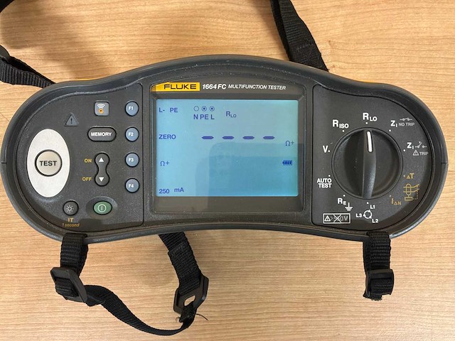 Fluke 1664 fc multifunctionele installatietester - afbeelding 2 van  7