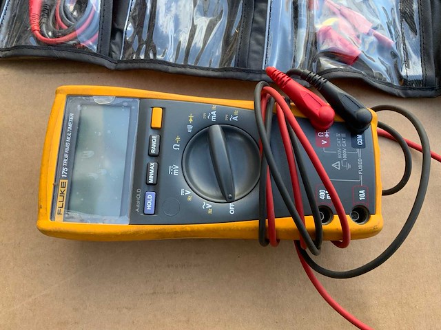 Fluke 175 digitale multimeter - afbeelding 3 van  9