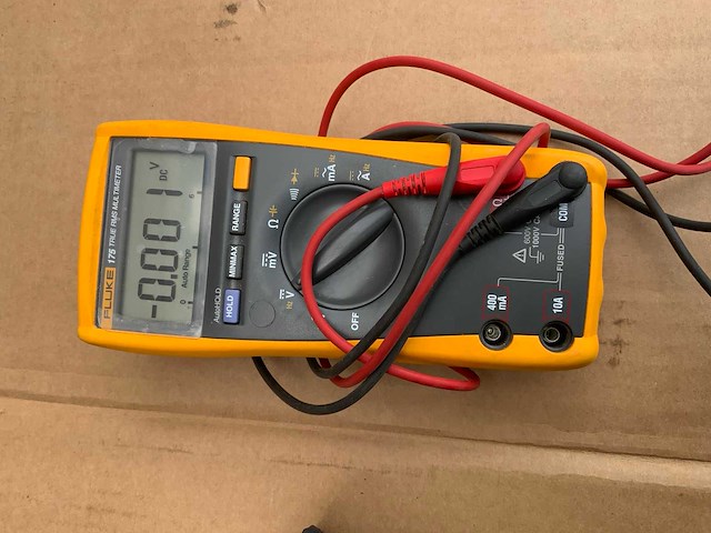 Fluke 175 digitale multimeter - afbeelding 3 van  7