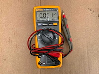 Fluke 175 digitale multimeter - afbeelding 3 van  9