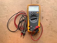 Fluke 175 digitale multimeter - afbeelding 1 van  9