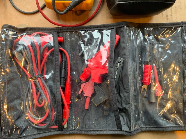 Fluke 175 digitale multimeter - afbeelding 5 van  9