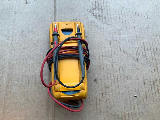 Fluke 175 digitale multimeter - afbeelding 8 van  9