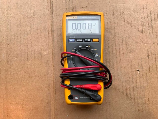 Fluke 175 digitale multimeter - afbeelding 2 van  6