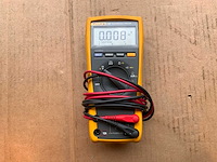 Fluke 175 digitale multimeter - afbeelding 2 van  6