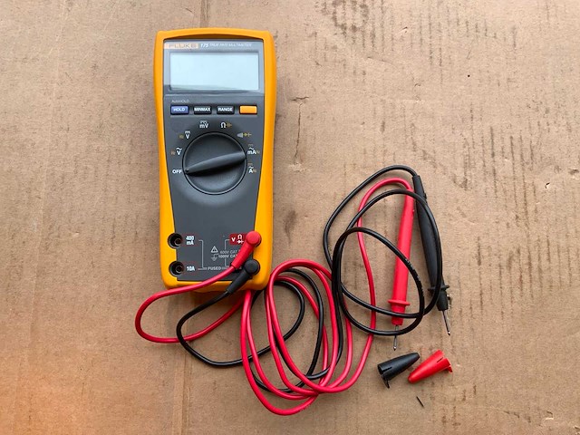 Fluke 175 digitale multimeter - afbeelding 1 van  7