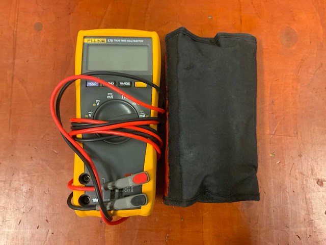 Fluke 175 digitale multimeter - afbeelding 1 van  10