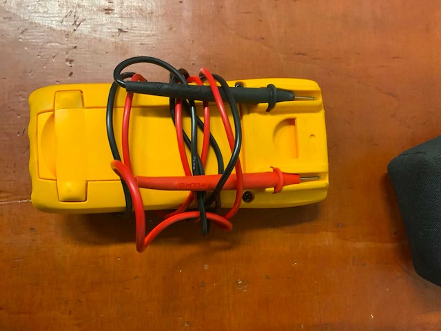 Fluke 175 multimeter - afbeelding 8 van  9