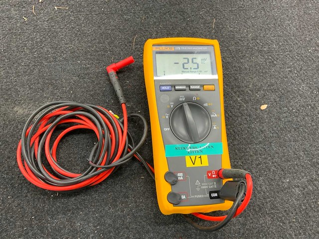 Fluke 175 true rms multimeter - afbeelding 2 van  5
