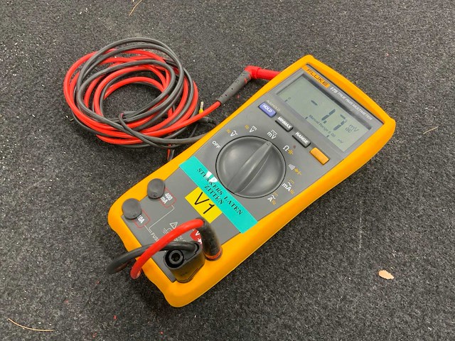Fluke 175 true rms multimeter - afbeelding 4 van  5