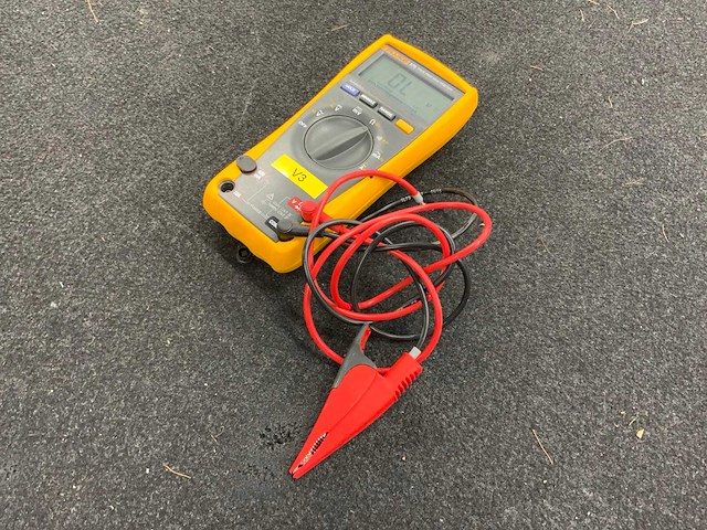 Fluke 175 true rms multimeter - afbeelding 3 van  5
